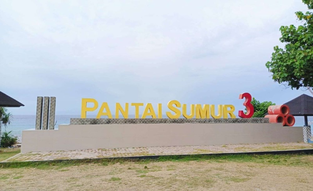 Pantai sumur tiga kota sabang